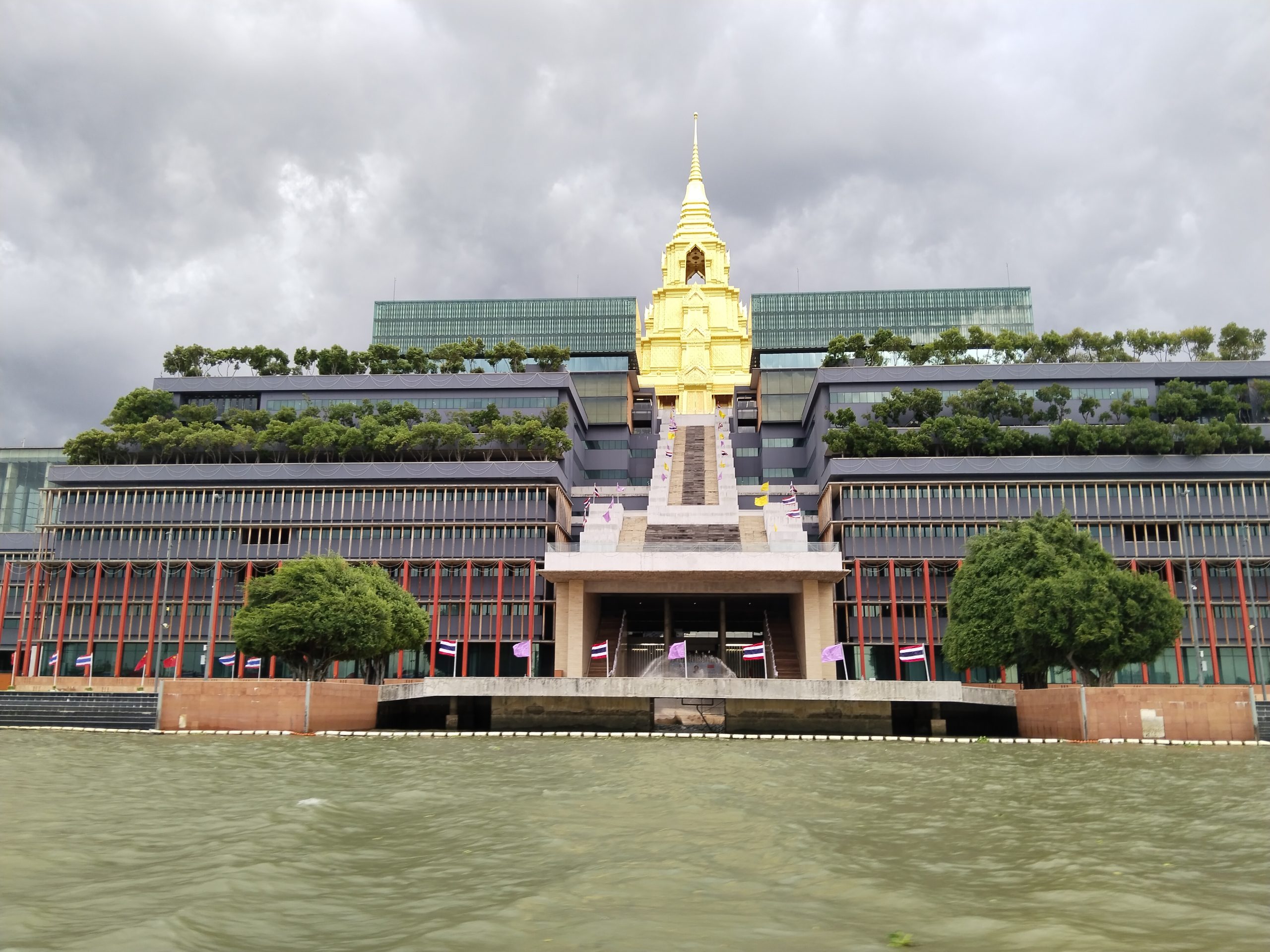 พูดแล้วทำจริง !! “โสภณ” เดินหน้าสภาสีเขียว เปลี่ยนขยะเป็นปุ๋ยอินทรีย์ สร้างต้นแบบบริหารจัดการสิ่งแวดล้อม คุ้มค่า – ยั่งยืน
